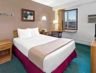 Days By Wyndham Fond Du Hotel Fond du Lac